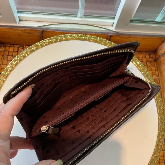 VTG FOSSIL Zippered Leather Flower Wallet - Picture 4 of 8